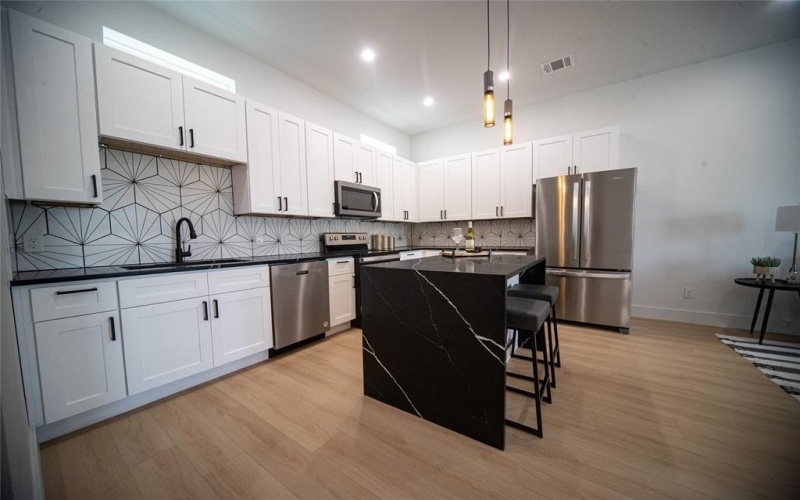 2804 Weisenberger Street #237, Fort Worth, TX 76107, 2 Habitaciones Habitaciones , ,2 BañosBaños,Residential Lease,En Alquiler,2804 Weisenberger Street,20968282