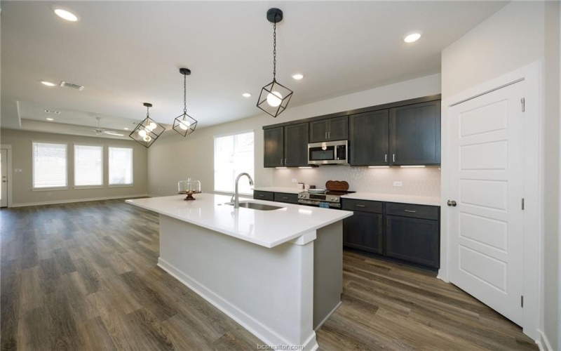 2778 Messenger Way, Bryan, TX 77803, 3 Bedrooms Bedrooms, ,2 BathroomsBathrooms,Residential,For Sale,2778 Messenger Way,25005596