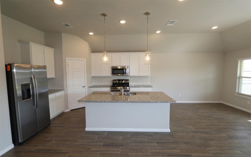 3150 Teasel Trail, Grand Prairie, TX 76084, 4 Bedrooms Bedrooms, ,3 BathroomsBathrooms,Residential,For Sale,3150 Teasel Trail,20968347