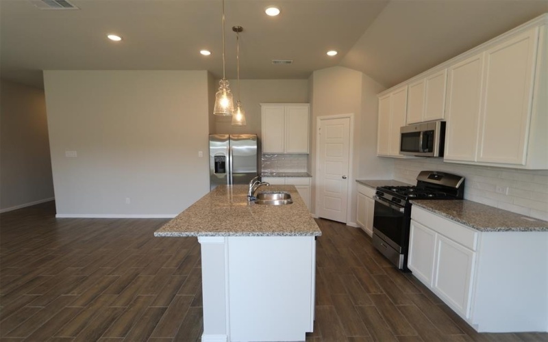 3150 Teasel Trail, Grand Prairie, TX 76084, 4 Bedrooms Bedrooms, ,3 BathroomsBathrooms,Residential,For Sale,3150 Teasel Trail,20968347