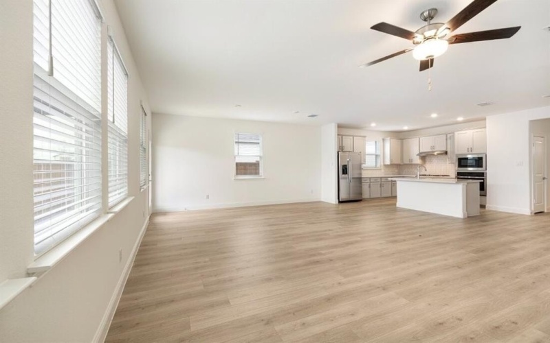 1421 Zapateado Way, Fort Worth, TX 76052, 4 Bedrooms Bedrooms, ,2 BathroomsBathrooms,Residential,For Sale,1421 Zapateado Way,20968414