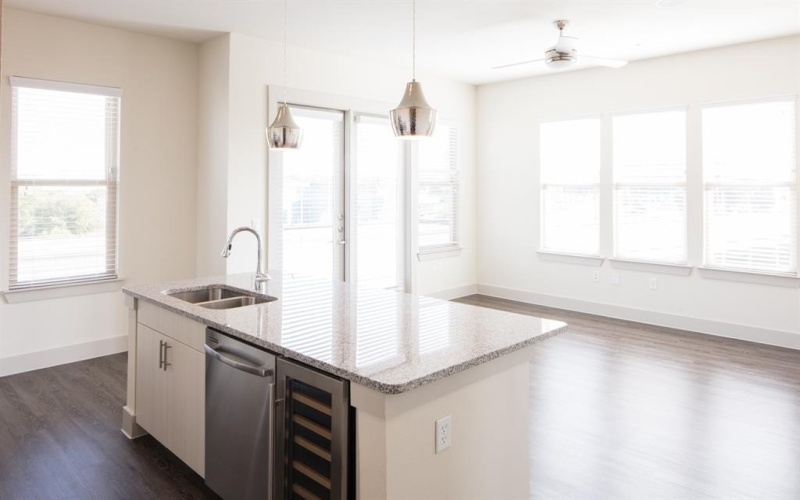 2101 W Rosedale Street #306, Fort Worth, TX 76104, 1 Bedroom Bedrooms, ,1 BathroomBathrooms,Residential Lease,For Rent,2101 W Rosedale Street,20968431