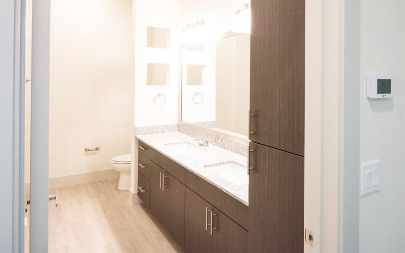 2101 W Rosedale Street #306, Fort Worth, TX 76104, 1 Bedroom Bedrooms, ,1 BathroomBathrooms,Residential Lease,For Rent,2101 W Rosedale Street,20968431