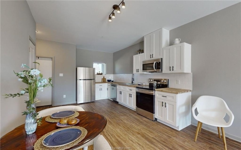 101 West 33rd Street #202, Bryan, TX 77803, 1 Dormitorio Habitaciones , ,1 BañoBaños,Residential Lease,En Alquiler,101 West 33rd Street,25005625