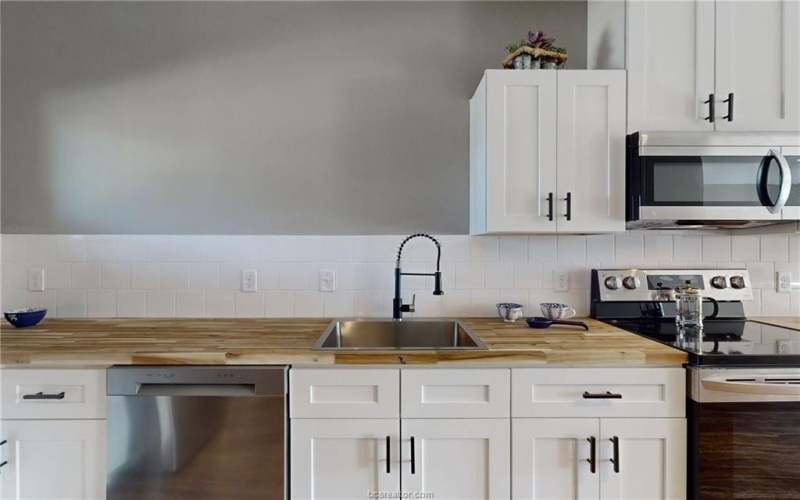 101 West 33rd Street #202, Bryan, TX 77803, 1 Dormitorio Habitaciones , ,1 BañoBaños,Residential Lease,En Alquiler,101 West 33rd Street,25005625