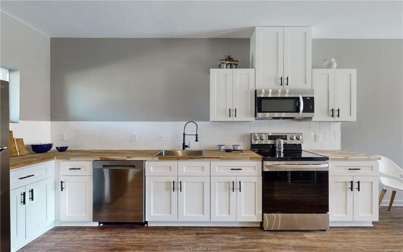 101 West 33rd Street #202, Bryan, TX 77803, 1 Dormitorio Habitaciones , ,1 BañoBaños,Residential Lease,En Alquiler,101 West 33rd Street,25005625