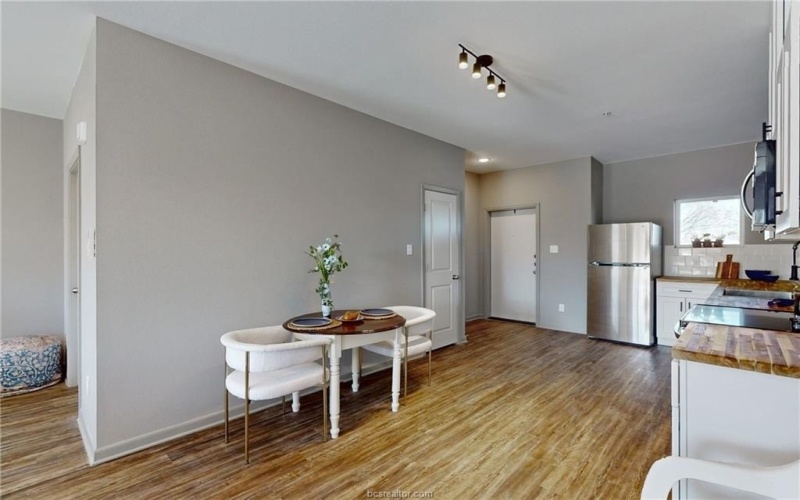 101 West 33rd Street #202, Bryan, TX 77803, 1 Dormitorio Habitaciones , ,1 BañoBaños,Residential Lease,En Alquiler,101 West 33rd Street,25005625