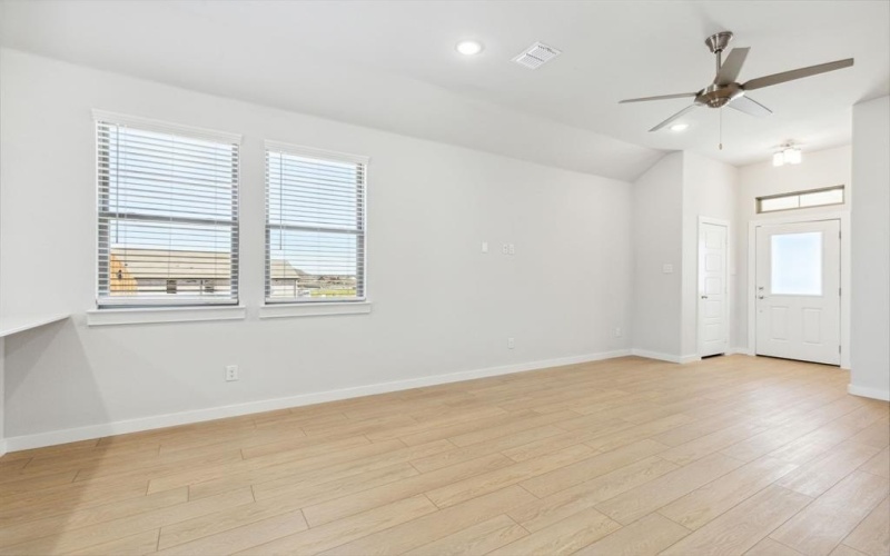 913 Hazel Drive, Lavon, TX 75166, 3 Bedrooms Bedrooms, ,2 BathroomsBathrooms,Residential,For Sale,913 Hazel Drive,20968098