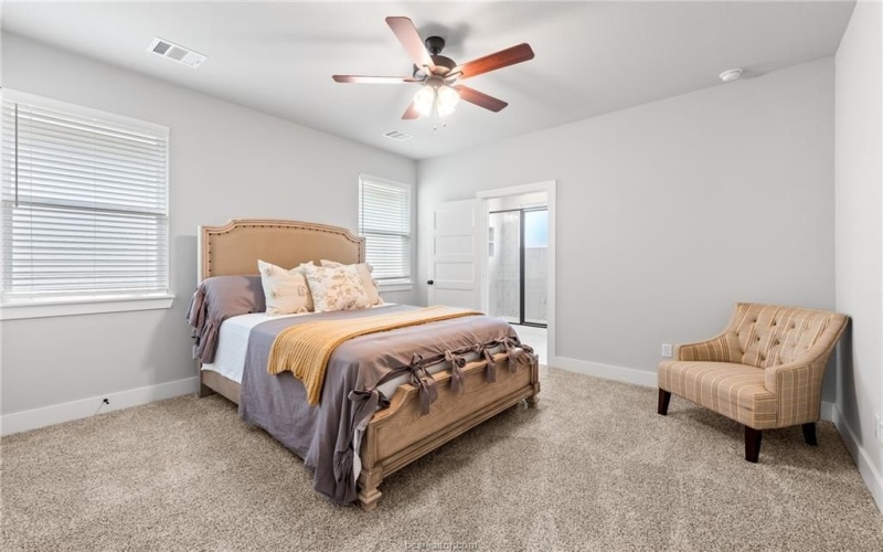 913 Fork Court, College Station, TX 77845, 4 Habitaciones Habitaciones , ,2 BañosBaños,Residential,En Venta,913 Fork Court,25006870