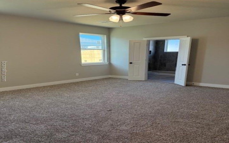 913 Fork Court, College Station, TX 77845, 4 Habitaciones Habitaciones , ,2 BañosBaños,Residential,En Venta,913 Fork Court,25006870