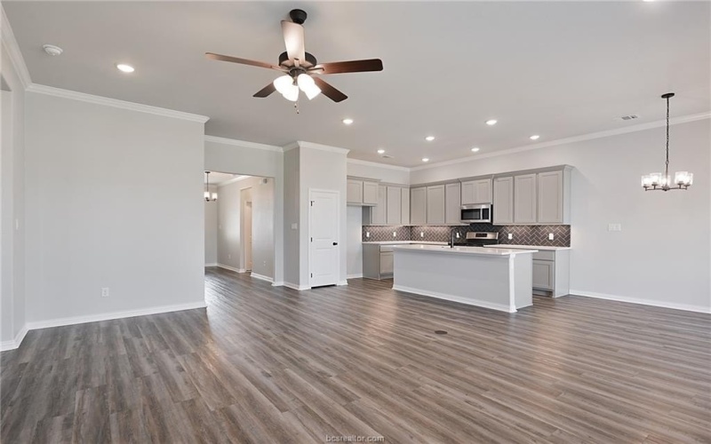 6308 Raleigh, College Station, TX 77845, 4 Habitaciones Habitaciones , ,3 BañosBaños,Residential,En Venta,6308 Raleigh,25006905