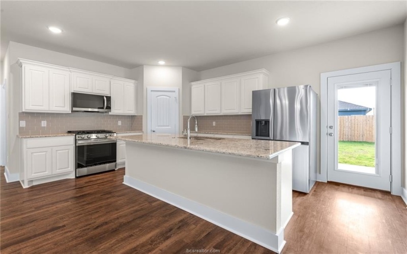 6304 Raleigh, College Station, TX 77845, 3 Habitaciones Habitaciones , ,2 BañosBaños,Residential,En Venta,6304 Raleigh,25006913
