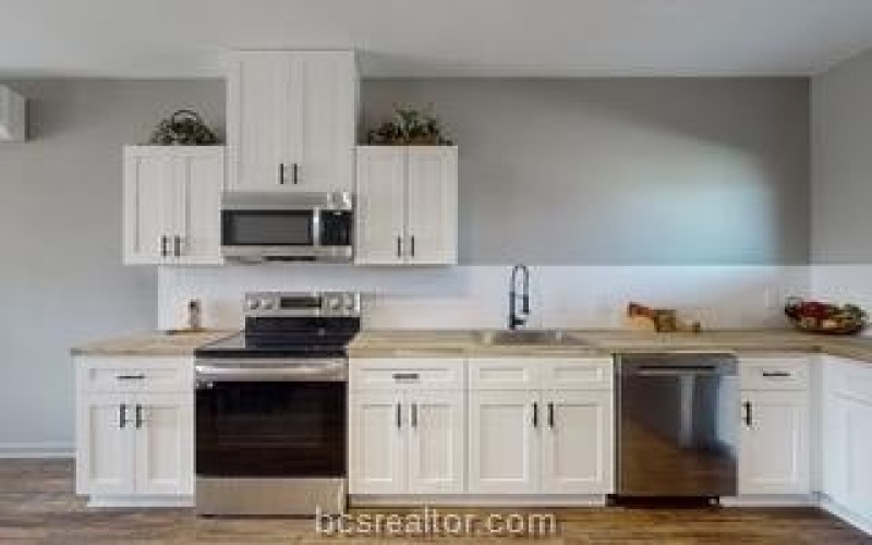 101 West 33rd #205, Bryan, TX 77803, 1 Bedroom Bedrooms, ,1 BathroomBathrooms,Residential Lease,For Rent,101 West 33rd,25006932
