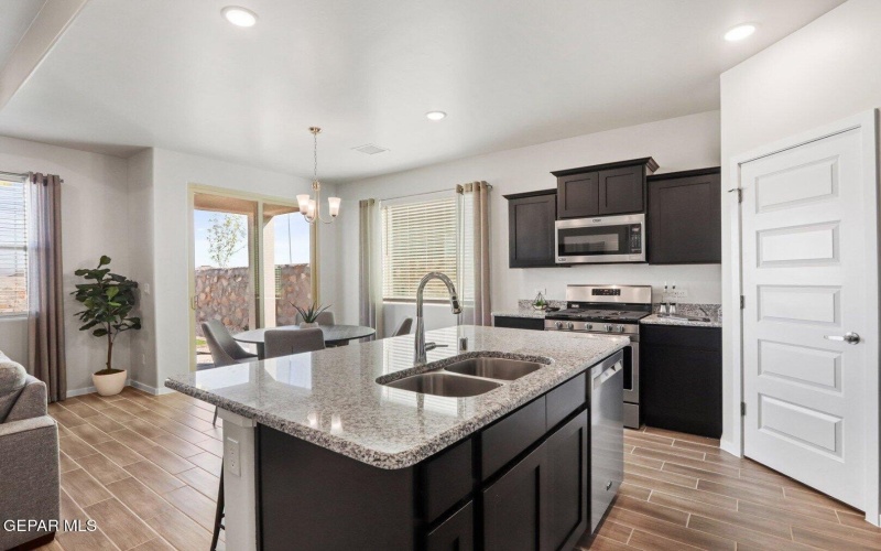 13017 Pontesbury Drive, El Paso, TX 79928, 3 Bedrooms Bedrooms, ,2 BathroomsBathrooms,Residential,For Sale,13017 Pontesbury Drive,924552