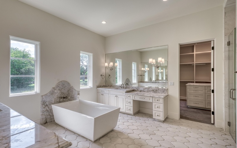 369 La Serena Loop #Escondido Golf and Lake Club, Horseshoe Bay, TX 78657, 5 Bedrooms Bedrooms, ,6 BathroomsBathrooms,Residential,For Sale,369 La Serena Loop,173831