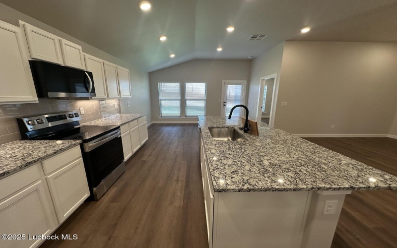 2610 Helena Avenue, Lubbock, TX 79407, 3 Bedrooms Bedrooms, ,2 BathroomsBathrooms,Residential Lease,For Rent,2610 Helena Avenue,202556286