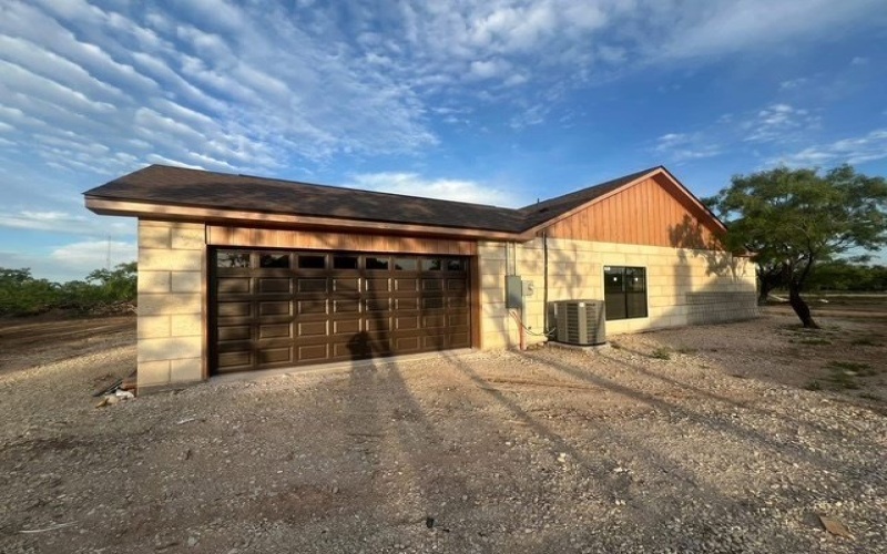 1256 Stone Ledge Lane, San Angelo, TX 76904, 4 Bedrooms Bedrooms, ,2 BathroomsBathrooms,Residential,For Sale,1256 Stone Ledge Lane,127852