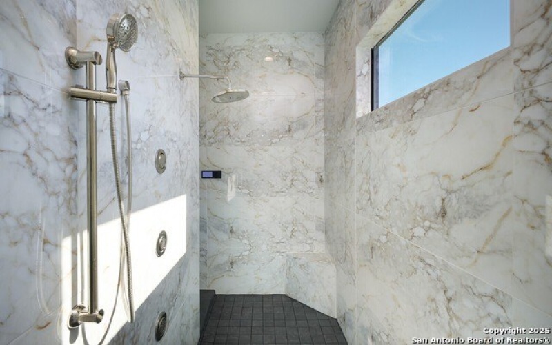 439 Junker Hill Dr, Fredericksburg, TX 78624, 4 Bedrooms Bedrooms, ,3 BathroomsBathrooms,Residential,For Sale,439 Junker Hill Dr,1875732