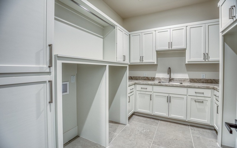 4961 Hartfield Road, Round Top, TX 78954, 4 Bedrooms Bedrooms, ,5 BathroomsBathrooms,Farm,For Sale,4961 Hartfield Road,152196