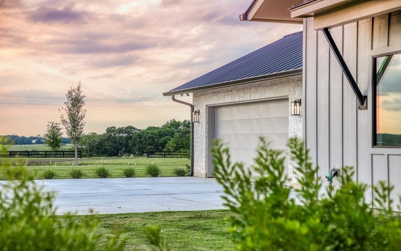 4961 Hartfield Road, Round Top, TX 78954, 4 Bedrooms Bedrooms, ,5 BathroomsBathrooms,Farm,For Sale,4961 Hartfield Road,152196