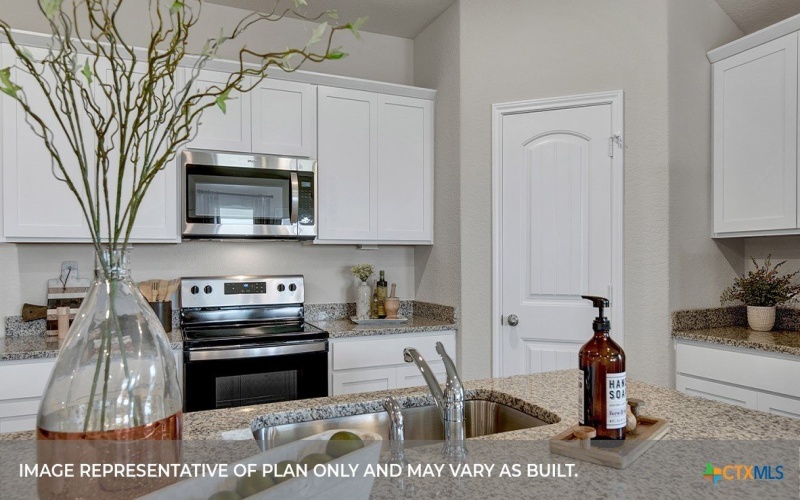 236 LAS LOMAS Drive, San Marcos, TX 78666, 4 Bedrooms Bedrooms, ,2 BathroomsBathrooms,Residential,For Sale,236 LAS LOMAS Drive,583377