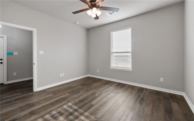 6434 Raleigh Loop, College Station, TX 77845, 4 Bedrooms Bedrooms, ,3 BathroomsBathrooms,Residential,For Sale,6434 Raleigh Loop,25006915