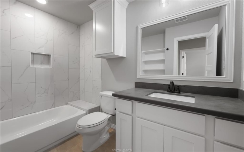 6434 Raleigh Loop, College Station, TX 77845, 4 Bedrooms Bedrooms, ,3 BathroomsBathrooms,Residential,For Sale,6434 Raleigh Loop,25006915