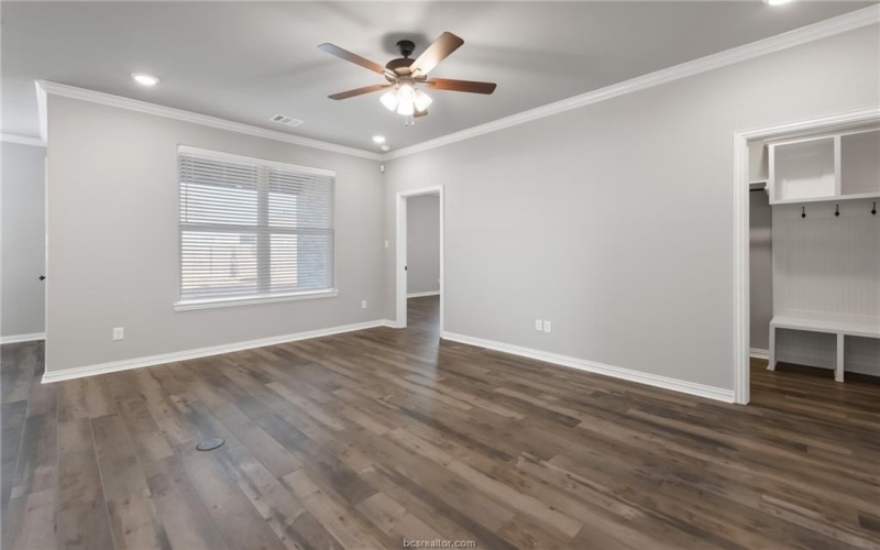 6434 Raleigh Loop, College Station, TX 77845, 4 Bedrooms Bedrooms, ,3 BathroomsBathrooms,Residential,For Sale,6434 Raleigh Loop,25006915