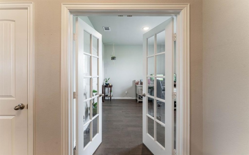 2315 Willow Wood Trail, Oak Ridge, TX 75161, 4 Bedrooms Bedrooms, ,2 BathroomsBathrooms,Residential,For Sale,2315 Willow Wood Trail,20894449
