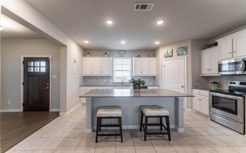 2315 Willow Wood Trail, Oak Ridge, TX 75161, 4 Bedrooms Bedrooms, ,2 BathroomsBathrooms,Residential,For Sale,2315 Willow Wood Trail,20894449