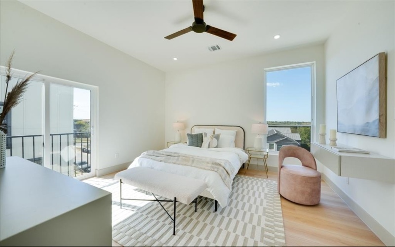 512 N Lancaster Street, Dallas, TX 75203, 3 Bedrooms Bedrooms, ,3 BathroomsBathrooms,Residential,For Sale,512 N Lancaster Street,20968744