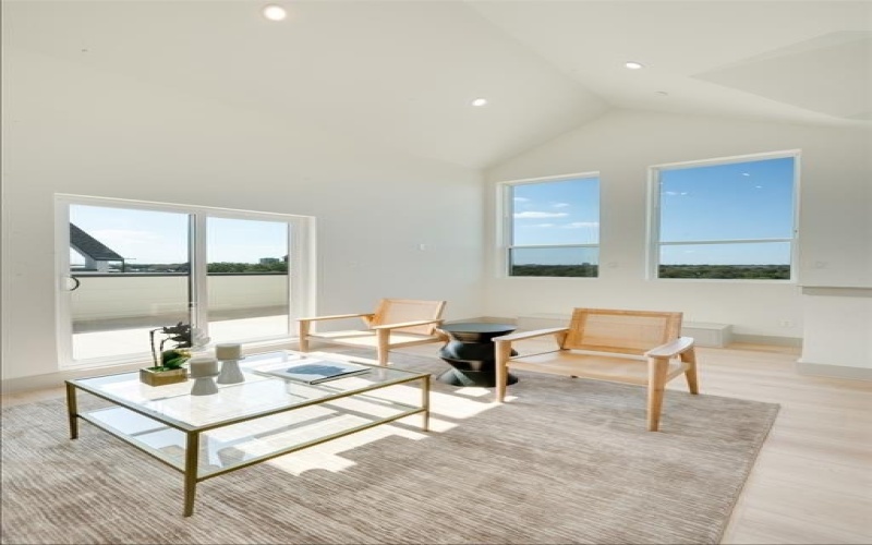 512 N Lancaster Street, Dallas, TX 75203, 3 Bedrooms Bedrooms, ,3 BathroomsBathrooms,Residential,For Sale,512 N Lancaster Street,20968744