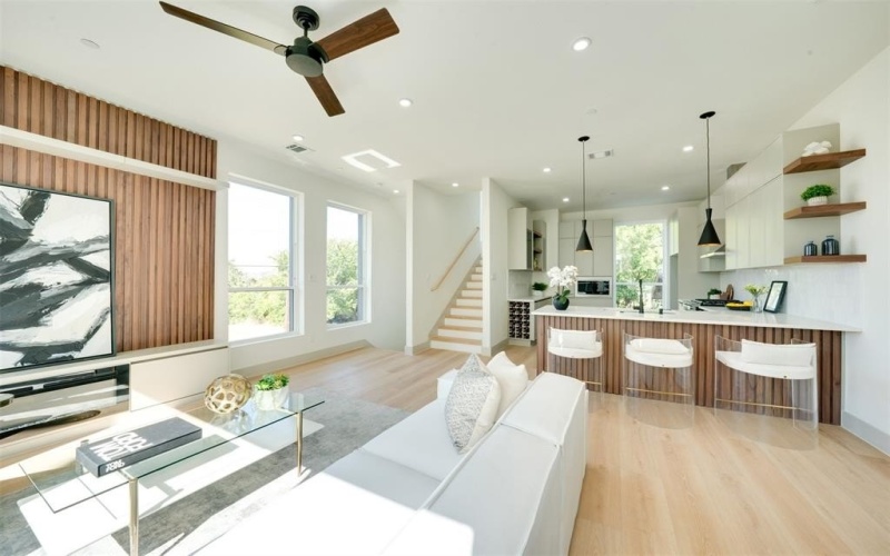 512 N Lancaster Street, Dallas, TX 75203, 3 Bedrooms Bedrooms, ,3 BathroomsBathrooms,Residential,For Sale,512 N Lancaster Street,20968744