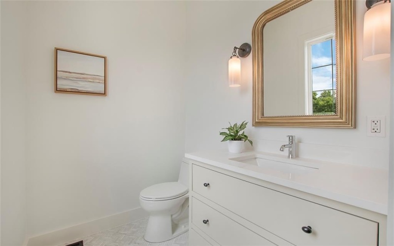 1031 Mobile Street, Dallas, TX 75208, 3 Bedrooms Bedrooms, ,3 BathroomsBathrooms,Residential Lease,For Rent,1031 Mobile Street,20968852