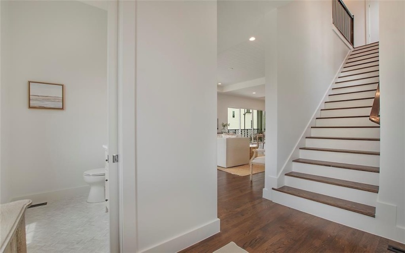1031 Mobile Street, Dallas, TX 75208, 3 Bedrooms Bedrooms, ,3 BathroomsBathrooms,Residential Lease,For Rent,1031 Mobile Street,20968852