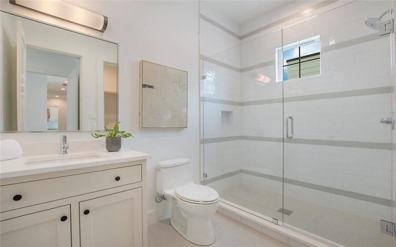 1031 Mobile Street, Dallas, TX 75208, 3 Bedrooms Bedrooms, ,3 BathroomsBathrooms,Residential Lease,For Rent,1031 Mobile Street,20968852