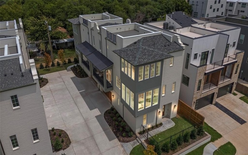 1031 Mobile Street, Dallas, TX 75208, 3 Bedrooms Bedrooms, ,3 BathroomsBathrooms,Residential Lease,For Rent,1031 Mobile Street,20968852