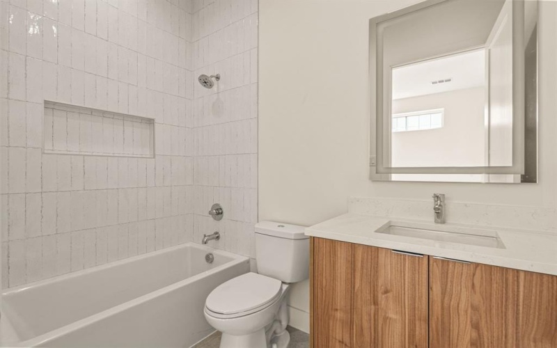 2206 Arroyo Avenue #105, Dallas, TX 75219, 2 Bedrooms Bedrooms, ,2 BathroomsBathrooms,Residential Lease,For Rent,2206 Arroyo Avenue,20968947