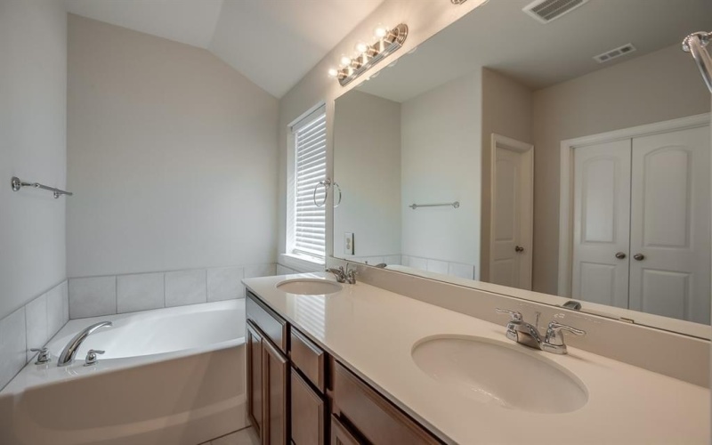 1610 Dove Drive, Princeton, TX 75407, 4 Bedrooms Bedrooms, ,2 BathroomsBathrooms,Residential,For Sale,1610 Dove Drive,20969024