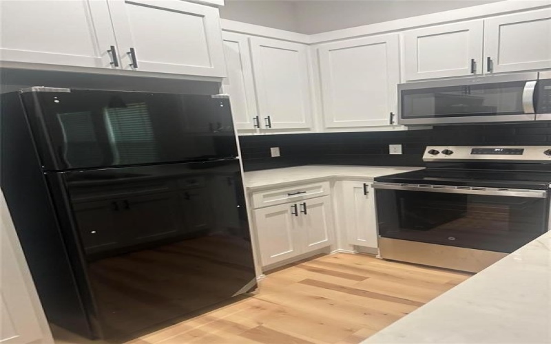 2095 Bourland #B, Greenville, TX 75401, 3 Bedrooms Bedrooms, ,2 BathroomsBathrooms,Residential Lease,For Rent,2095 Bourland,20969041