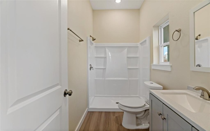 1350 FITZHUGH NE, Paris, TX 75460, 3 Bedrooms Bedrooms, ,2 BathroomsBathrooms,Residential Lease,For Rent,1350 FITZHUGH NE,20969150