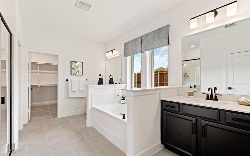 2405 Saint George Drive, Celina, TX 75009, 3 Bedrooms Bedrooms, ,2 BathroomsBathrooms,Residential,For Sale,2405 Saint George Drive,20969263
