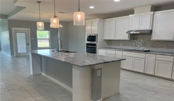 6818 Crosswind Drive, Corpus Christi, TX 78414, 4 Habitaciones Habitaciones , ,2 BañosBaños,Residential,En Venta,6818 Crosswind Drive,439327