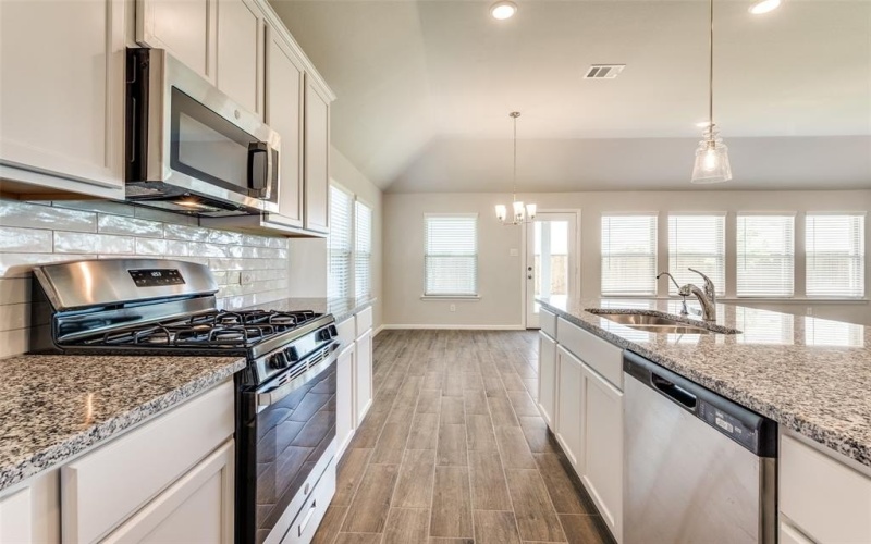 13180 Zion Crossing, Providence Village, TX 76227, 4 Bedrooms Bedrooms, ,3 BathroomsBathrooms,Residential Lease,For Rent,13180 Zion Crossing,20969381