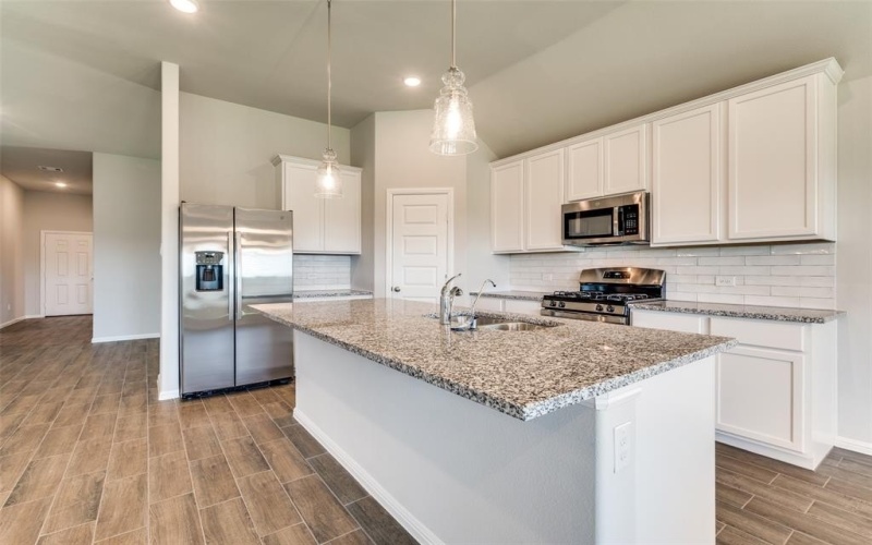 13180 Zion Crossing, Providence Village, TX 76227, 4 Bedrooms Bedrooms, ,3 BathroomsBathrooms,Residential Lease,For Rent,13180 Zion Crossing,20969381