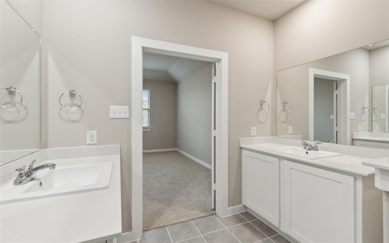 1005 London Town Lane, McKinney, TX 75071, 4 Bedrooms Bedrooms, ,3 BathroomsBathrooms,Residential,For Sale,1005 London Town Lane,20969383