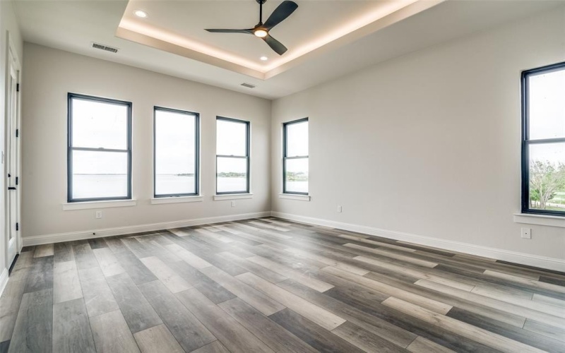 18023 Lake Ray Hubbard Drive, Forney, TX 75126, 5 Bedrooms Bedrooms, ,6 BathroomsBathrooms,Residential,For Sale,18023 Lake Ray Hubbard Drive,20969609
