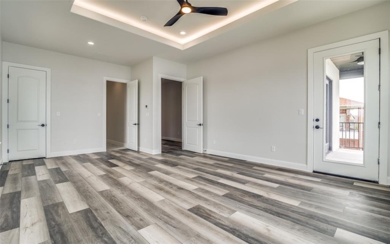 18023 Lake Ray Hubbard Drive, Forney, TX 75126, 5 Bedrooms Bedrooms, ,6 BathroomsBathrooms,Residential,For Sale,18023 Lake Ray Hubbard Drive,20969609