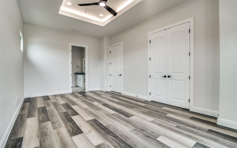 18023 Lake Ray Hubbard Drive, Forney, TX 75126, 5 Bedrooms Bedrooms, ,6 BathroomsBathrooms,Residential,For Sale,18023 Lake Ray Hubbard Drive,20969609