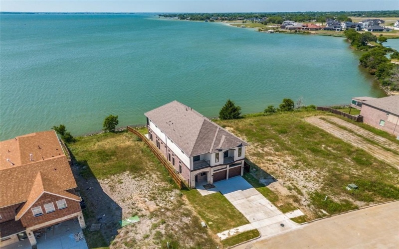18023 Lake Ray Hubbard Drive, Forney, TX 75126, 5 Bedrooms Bedrooms, ,6 BathroomsBathrooms,Residential,For Sale,18023 Lake Ray Hubbard Drive,20969609